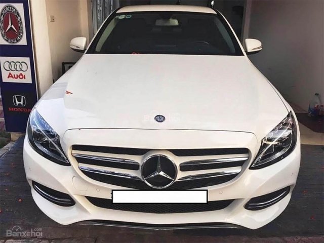 Bán Mercedes C class sản xuất 2015, màu trắng, tên tư nhân chính chủ sử dụng