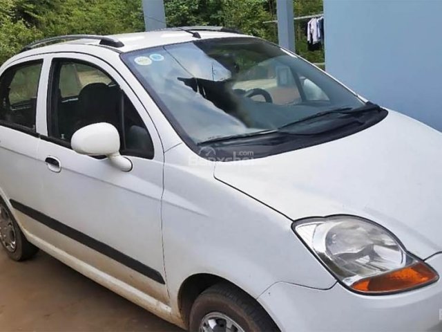 Bán Chevrolet Spark 2010, màu trắng, giá tốt