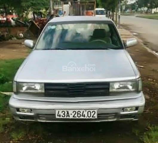 Bán xe cũ Nissan Bluebird đời 1988, màu bạc, nhập khẩu