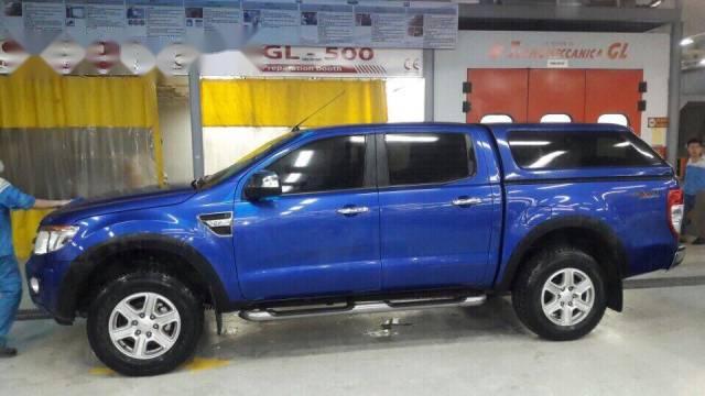 Cần bán lại xe Ford Ranger XLT đời 2015, chính chủ, đi ít, còn mới