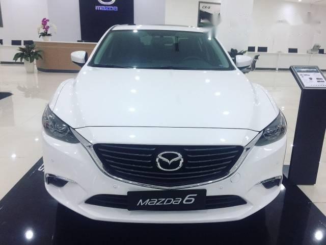 Bán xe Mazda 6 2017, màu trắng, giá cạnh tranh