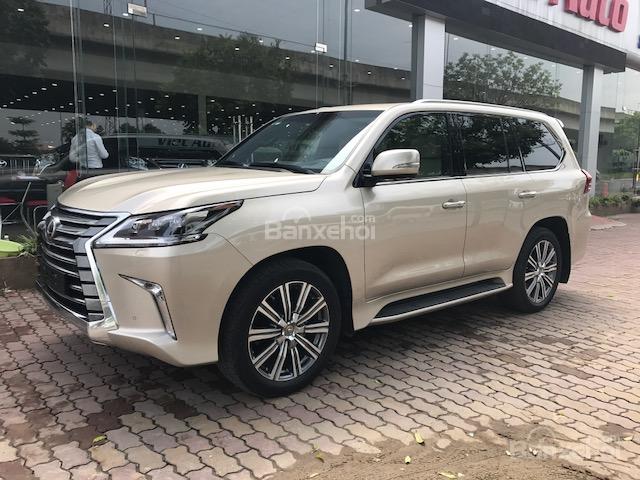 Bán Lexus LX570 vàng cát, sản xuất 2016, ĐK 2016, Công ty xuất hóa đơn - LH: Mr Đình 0904927272