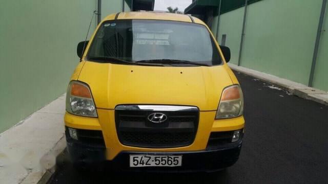 Bán xe Hyundai Starex đời 2009, màu vàng