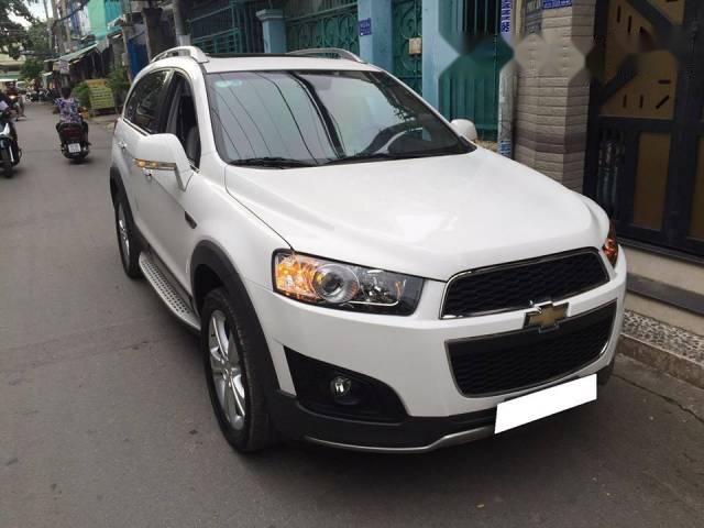 Bán xe cũ Chevrolet Captiva năm 2016, màu trắng số tự động, 725tr