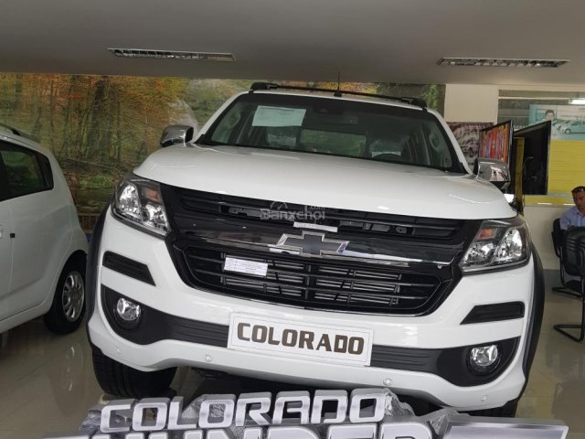 Colorado 2017 đẹp sắc sảo vận hành mạnh mẽ. Giá cực kì tốt - Giảm hơn 80tr