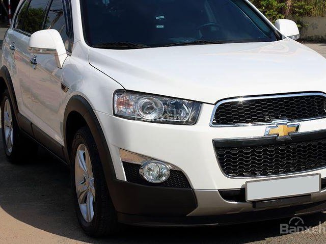 Bán Chevrolet Captiva LTZ 2013 form mới, màu trắng cực mới