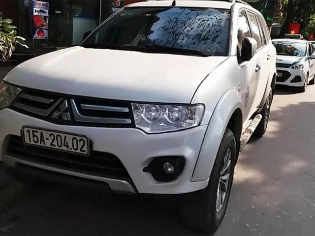 Cần bán Mitsubishi Pajero Sport đời 2016, nhập khẩu chính hãng số sàn