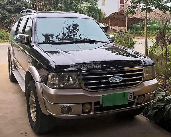 Cần bán lại xe Ford Everest sản xuất 2005, màu đen