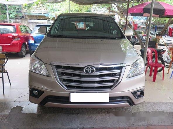 Bán xe Toyota Innova G MT 2015, máy xăng