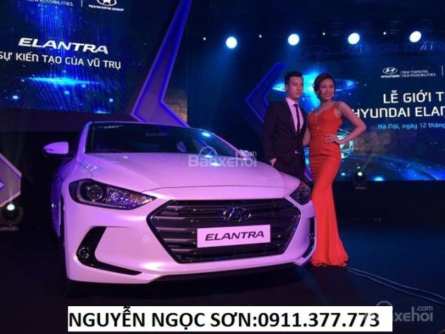 "Siêu giảm" Bán xe Hyundai Elantra Đà Nẵng, giá 549 triệu trả góp 90% xe, lh Ngọc Sơn: 0911.377.773