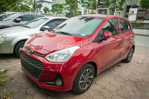 Hyundai Grand i10 1.0 MT đời 2018 màu đỏ, giá 355 triệu, hỗ trợ vay vốn 80% giá trị xe. Hotline 0935904141 - 0948945599