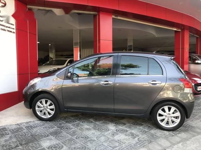 Cần bán gấp Toyota Yaris năm 2009, màu xám 