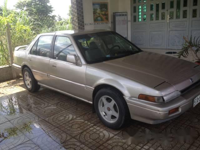 Bán xe Honda Accord đời 1986, chạy êm ru