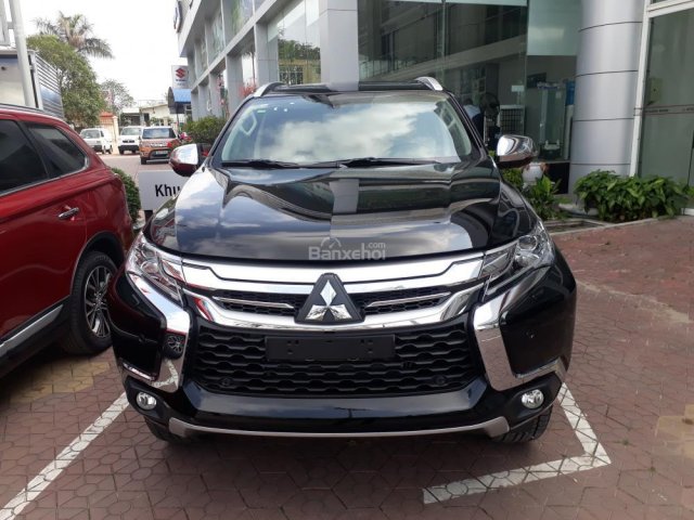 Bán xe Mitsubishi Pajero 3.0L 4x4AT 2018, xe nhập