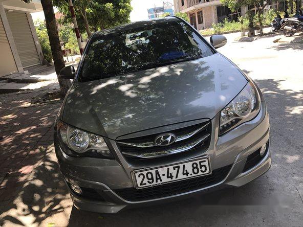 Cần bán lại xe Hyundai Avante đời 2011, màu xám số tự động