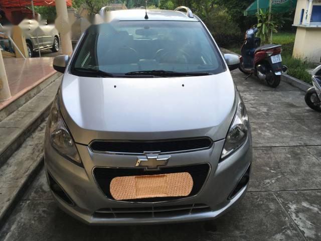 Bán ô tô Chevrolet Spark đời 2014, màu bạc chính chủ