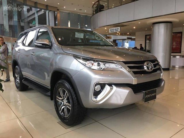 Toyota Fortuner 2.4G máy dầu 2017, nhập khẩu nguyên chiếc giao ngay, hỗ trợ trả góp lên đến 85%, đưa trước 277 triệu