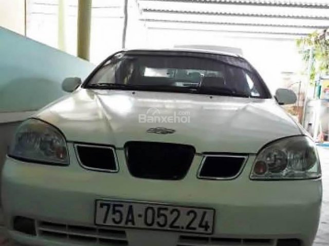 Bán xe cũ Daewoo Lacetti đời 2004, màu trắng