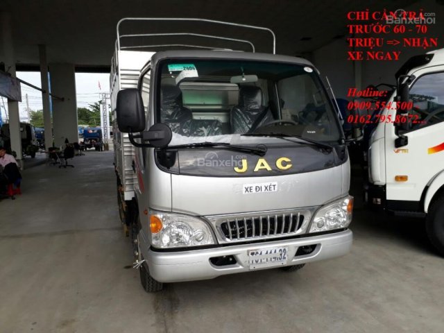 Bán xe tải nhỏ Jac 2T4, giá cực rẻ, trả góp 80%, lãi suất ưu đãi