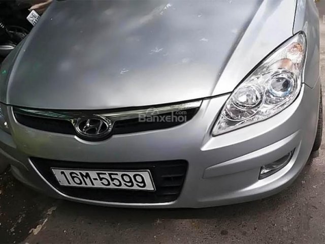 Cần bán lại xe Hyundai i30 CW đời 2010, màu xám, nhập khẩu nguyên chiếc