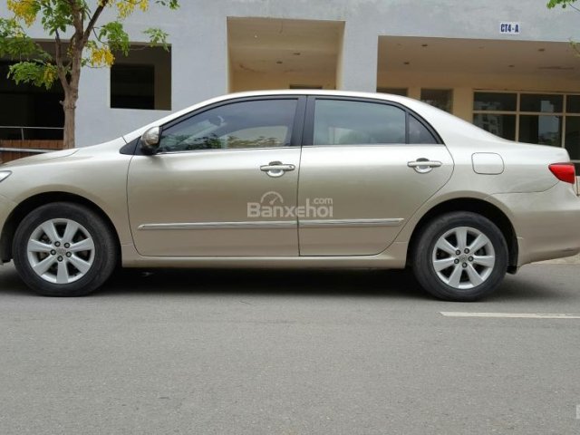 Chủ nhà cần tiền bán gấp xe Toyota Altis 2010 vẫn còn rất mới, xe màu vàng cát- Với giá cực rẻ