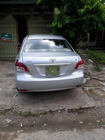 Cần bán xe Toyota Vios đời 2009, màu bạc