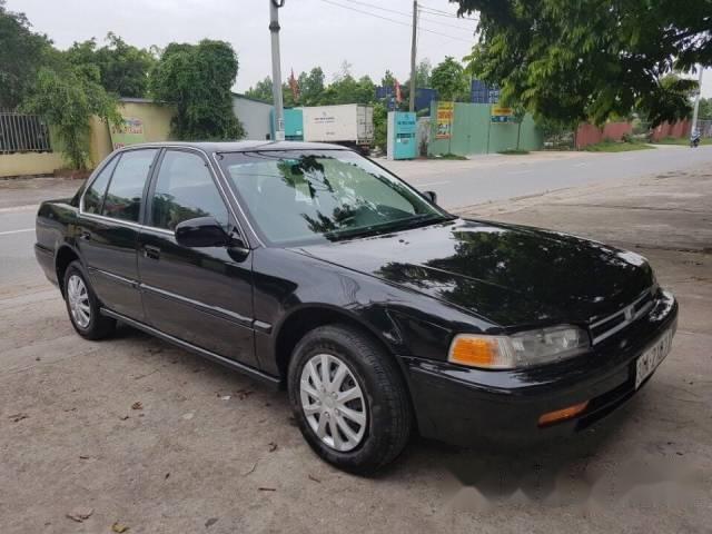 Cần bán xe cũ Honda Accord 1992, màu đen