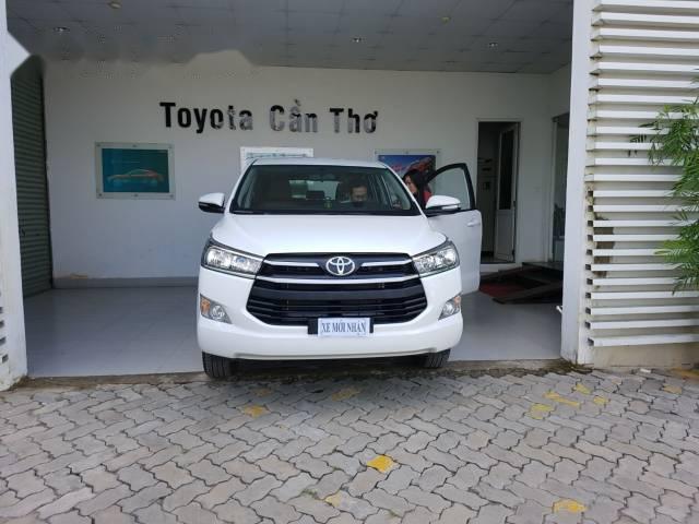 Bán Toyota Innova E đời 2017, màu trắng, giá bán 753 triệu