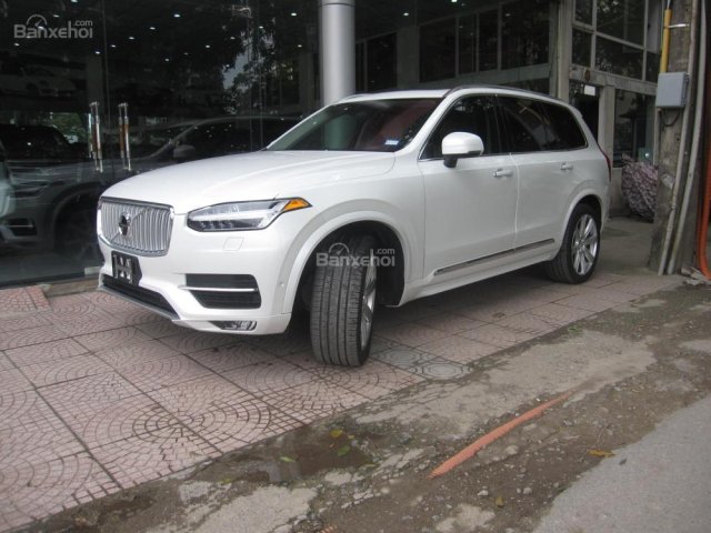 Bán ô tô Volvo XC90 T6 Inscription năm sản xuất 2017, màu trắng, nhập khẩu