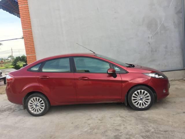 Cần bán xe Ford Fiesta đời 2011, màu đỏ số tự động