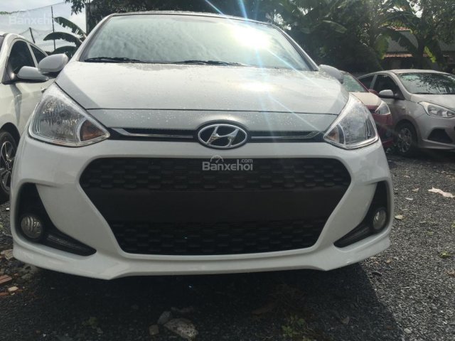 Hyundai Grand i10 2017 New, hỗ trợ vay ngân hàng 90%, duyệt hồ sơ trong ngày, liên hệ Nghĩa: 0904350211