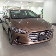 Hyundai Cầu Diễn cần bán xe Hyundai Elantra 2.0 AT 2017, màu nâu, giá chỉ 670 triệu