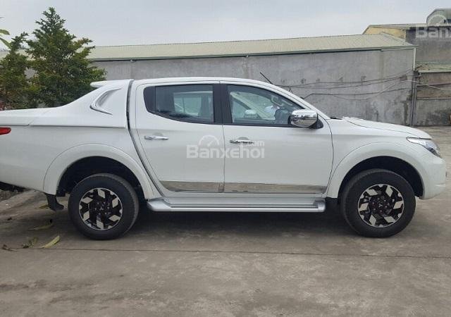 Bán Mitsubishi Triton 2 cầu số tự động 2.4 Mivec hoàn toàn mới, ưu đãi hấp dẫn