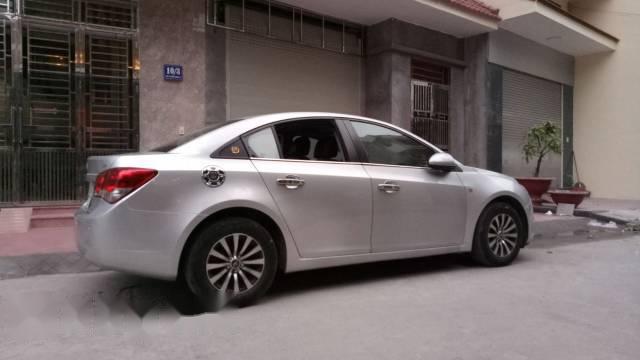 Cần bán lại xe Daewoo Lacetti SE sản xuất 2009, màu bạc xe gia đình, giá 355tr