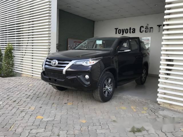 Bán Toyota Fortuner G đời 2017, màu đen, máy dầu