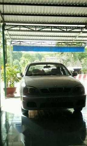 Gia đình bán Daewoo Lanos 2005, màu bạc, 135tr