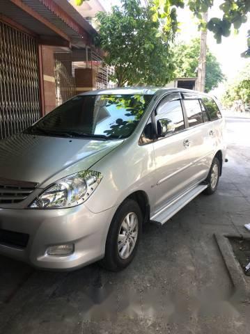 Bán Toyota Innova G năm 2010, màu bạc số sàn