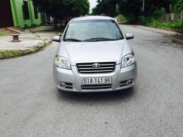 Bán xe cũ Daewoo Gentra năm 2011, màu bạc chính chủ, giá chỉ 208 triệu