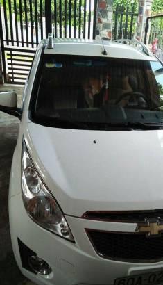 Cần bán Chevrolet Spark đời 2012, màu trắng  