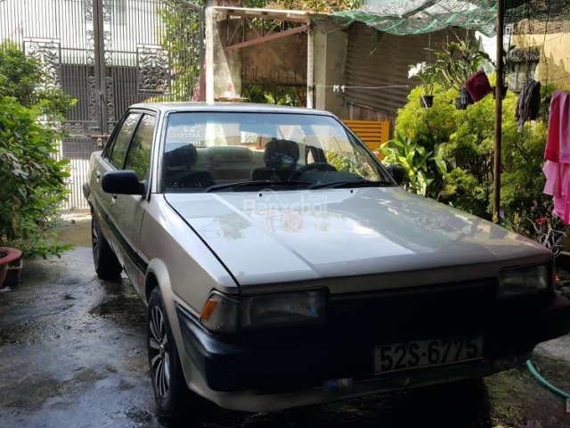 Bán Toyota Carina SE đời 1986, màu bạc, nhập khẩu