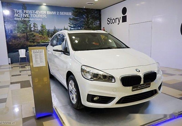 Bán ô tô BMW 2 Series 218i đời 2016, màu trắng