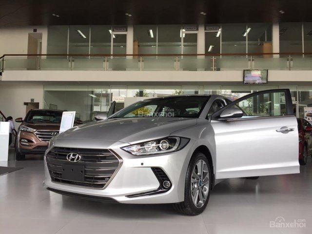 Hyundai Trường Chinh- bán Hyundai Elantra 2.0AT 2018, nhận xe chỉ từ 150 triệu đồng- LH: 0904 806 785