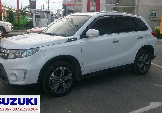 Cần bán gấp Suzuki Vitara đời 2016, màu trắng