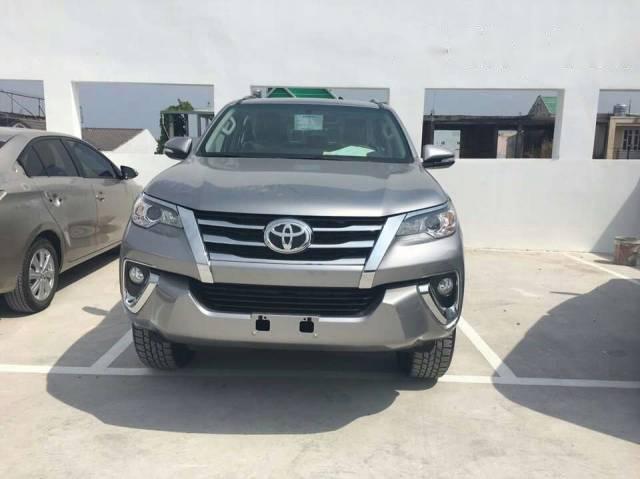 Bán ô tô Toyota Fortuner 2017, màu xám