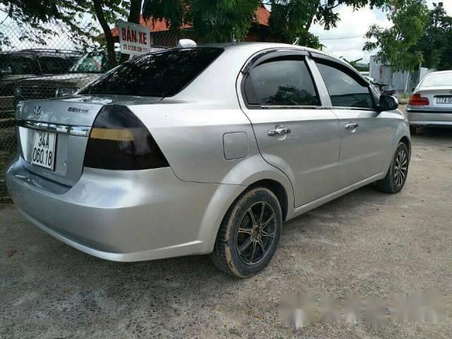 Cần bán Daewoo Gentra đời 2008, màu bạc xe gia đình giá cạnh tranh