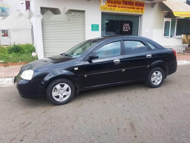 Cần bán xe Daewoo Lacetti 2004, màu đen chính chủ, giá tốt