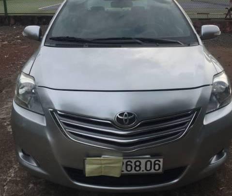 Bán ô tô Toyota Vios E đời 2010, màu bạc như mới