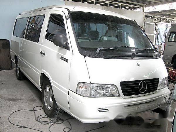 Cần bán xe cũ Mercedes MB đời 2002, màu trắng