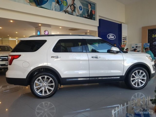 Bán Ford Explorer 2.3l Ecoboost đời 2017, nhập khẩu