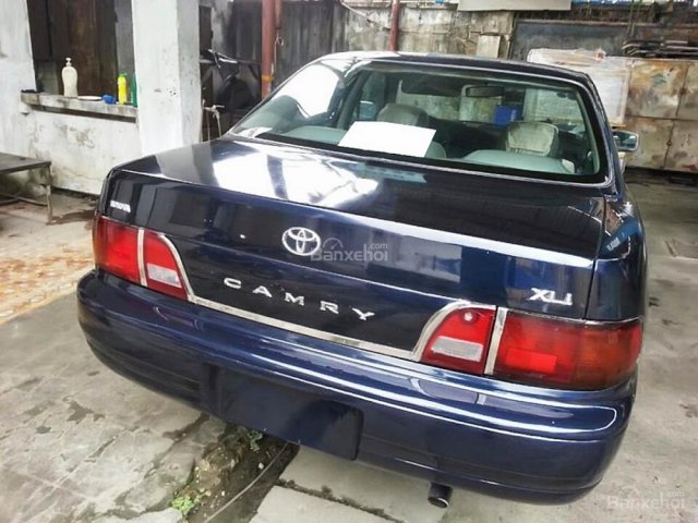 Cần bán Toyota Camry XLi 1997, màu xanh lam, nhập khẩu Nhật bản giá cạnh tranh